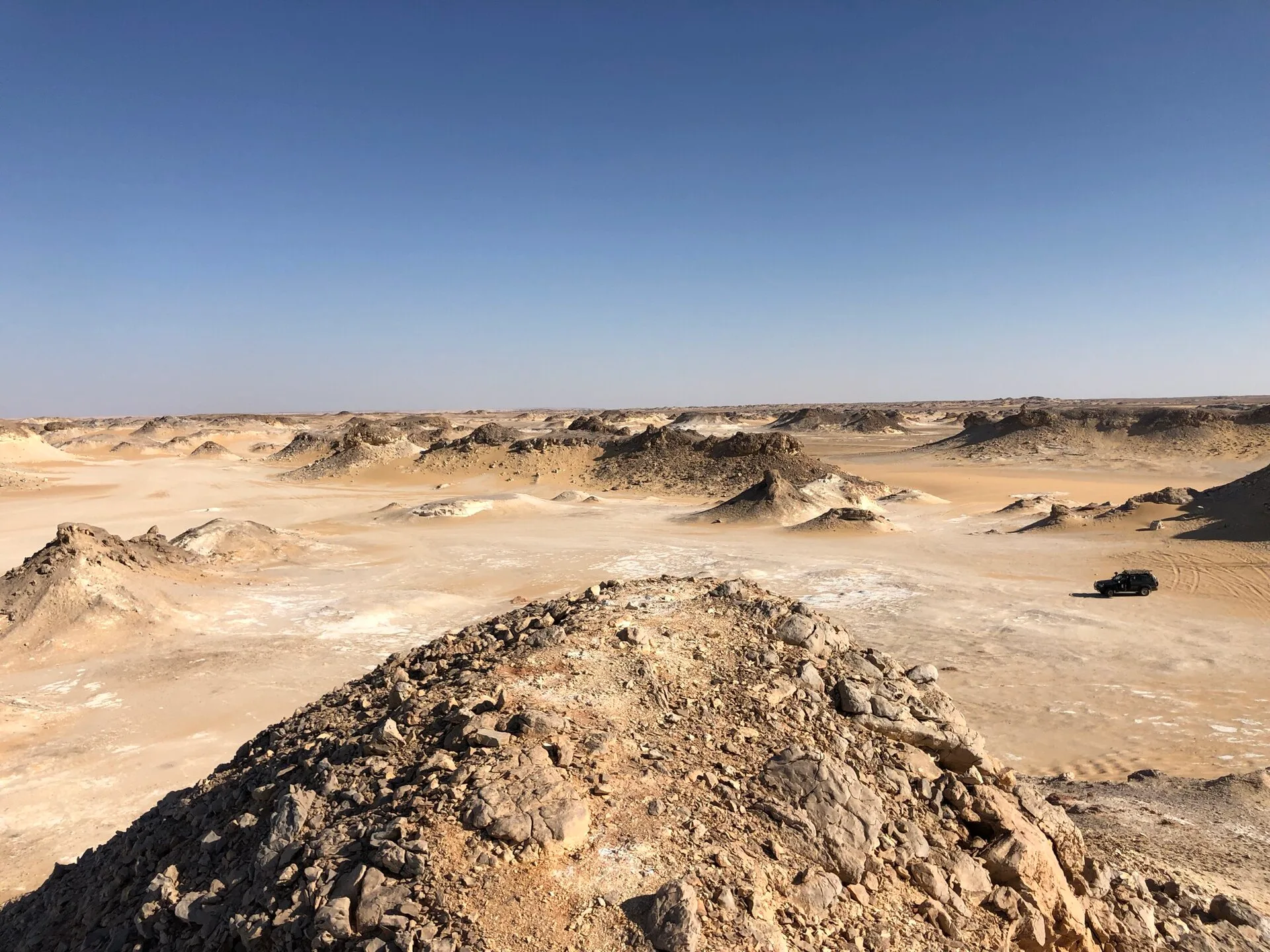 Quartz-studded rock at Crystal Mountain between Bahariya and Farafra