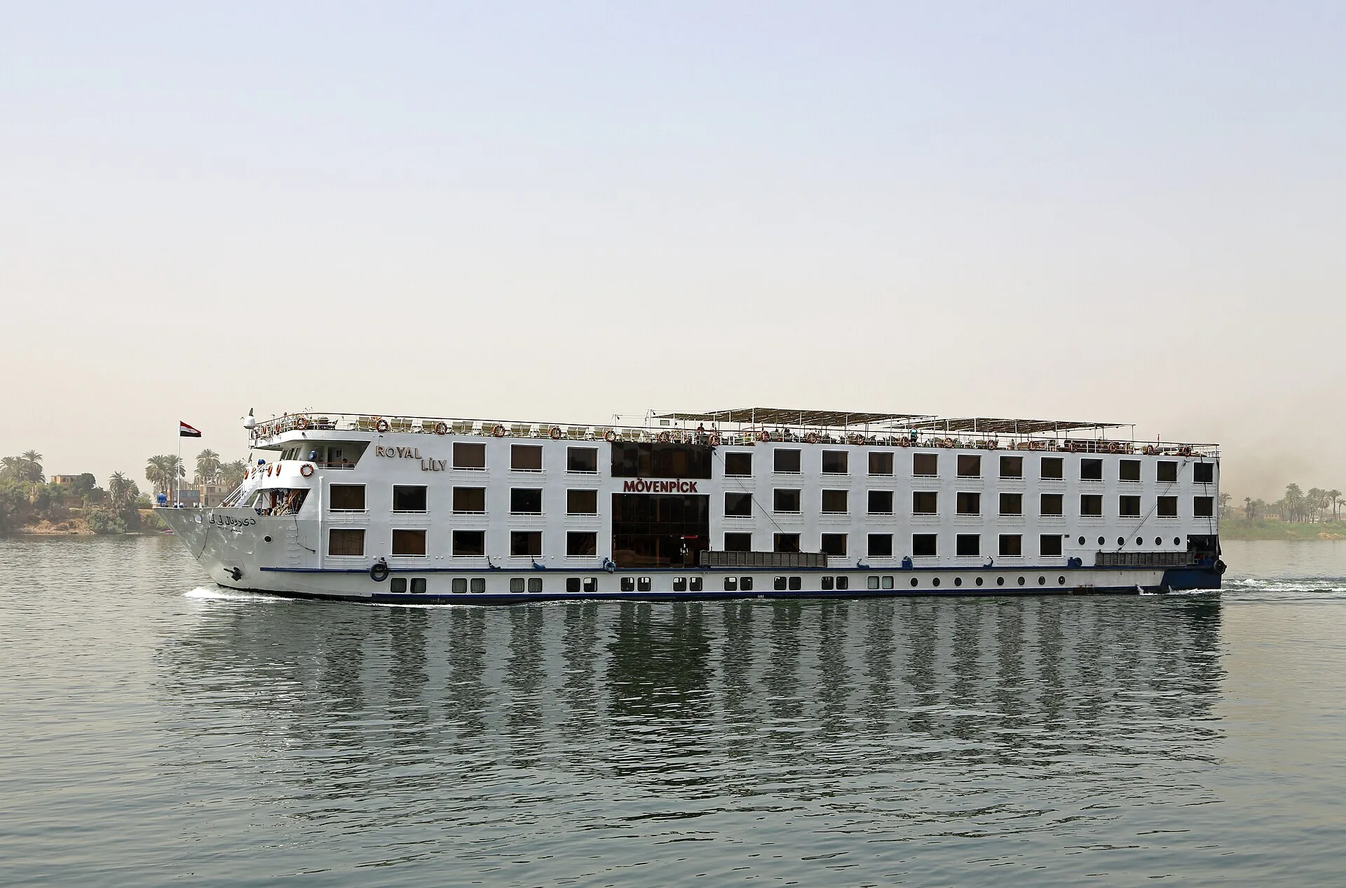 MS Royal Lily underway on the Nile