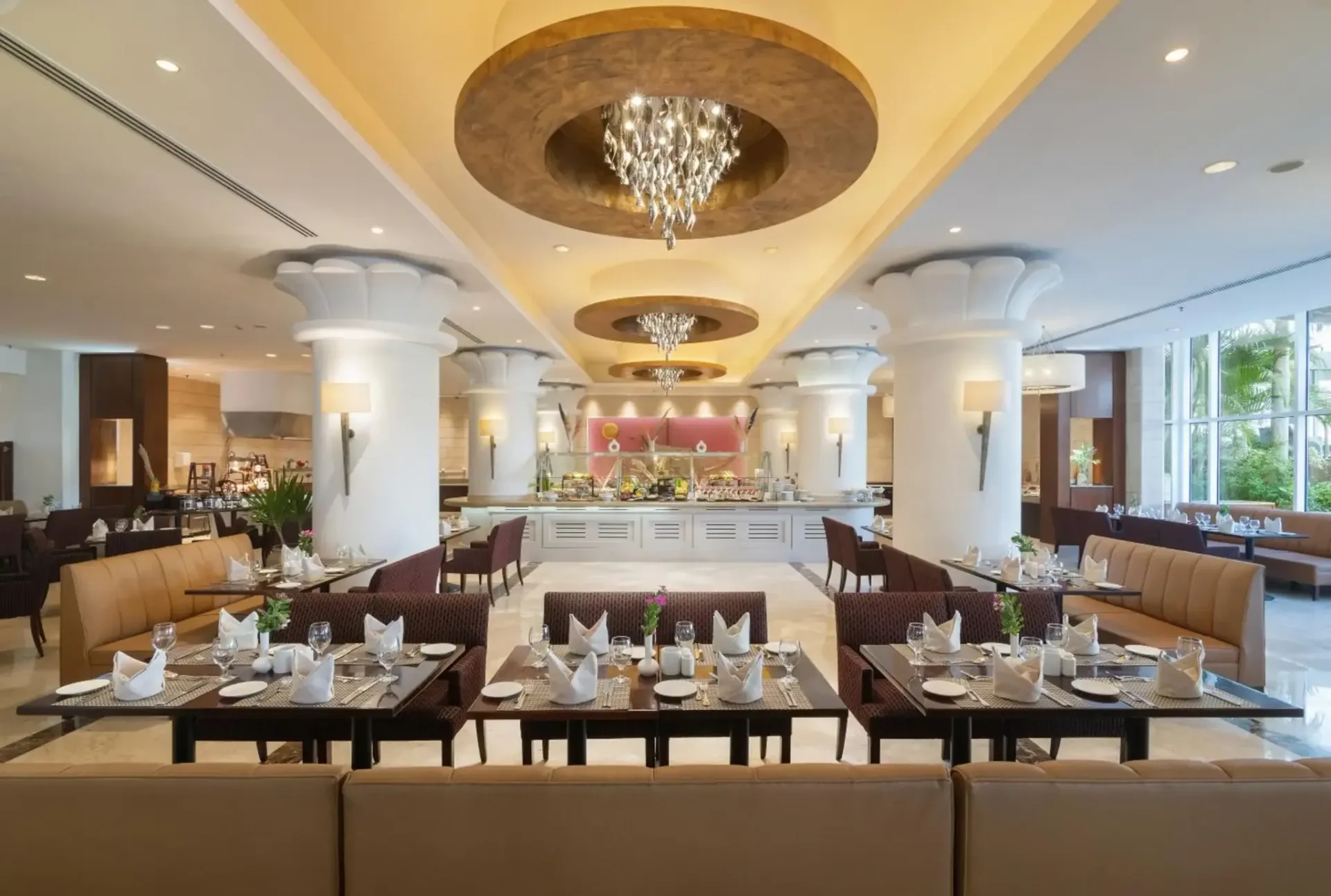 Buffet restaurant at Steigenberger Pyramids Cairo